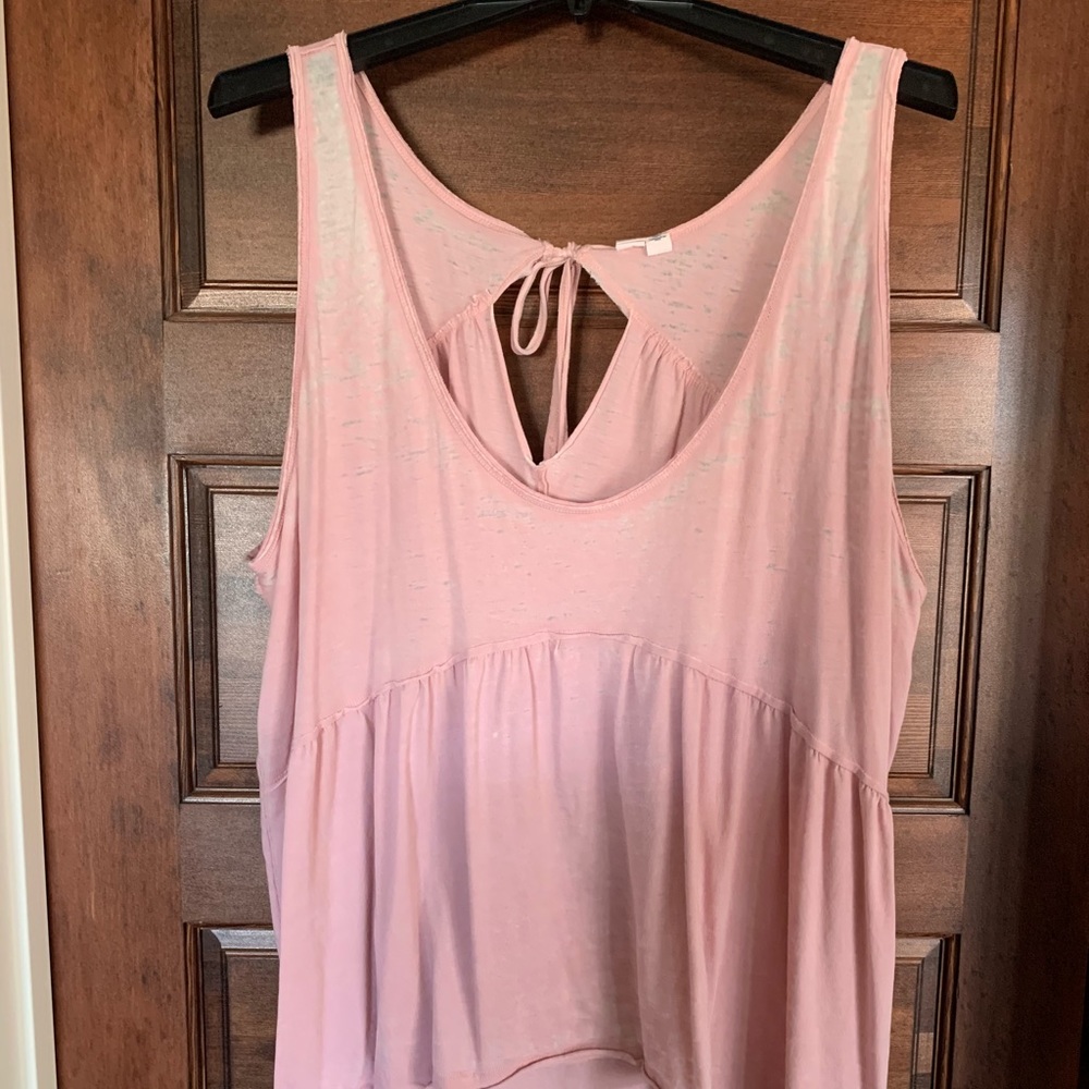 Pink hi/low tank top